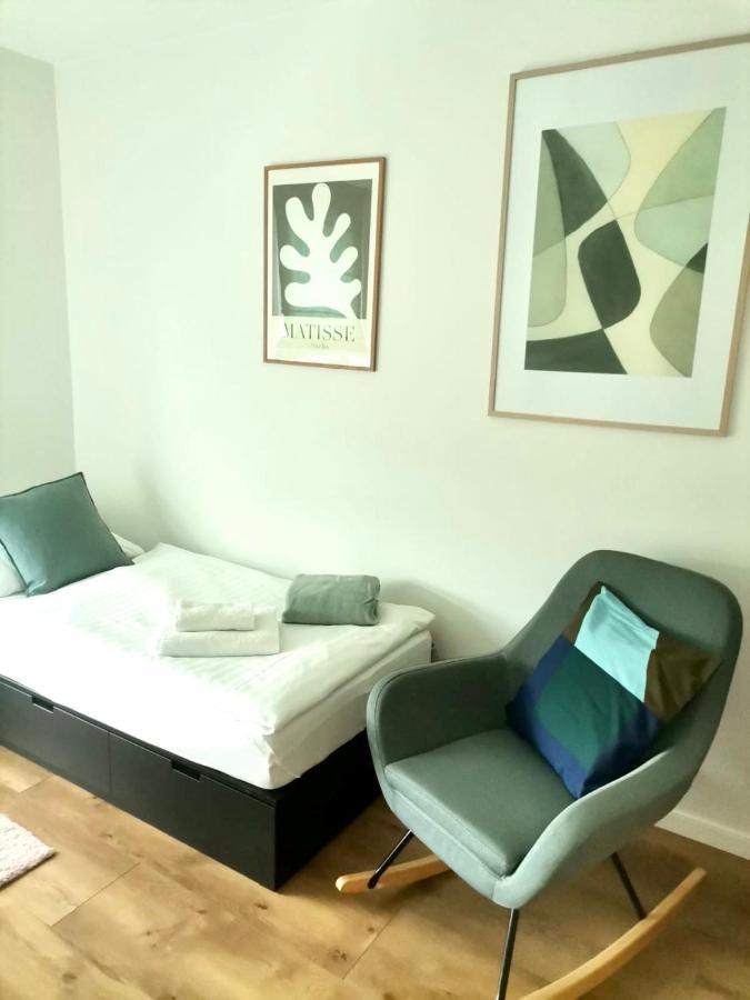 Baltic Riviera Apartments - Garden Sanctuary Retreat Gdansk Exterior photo